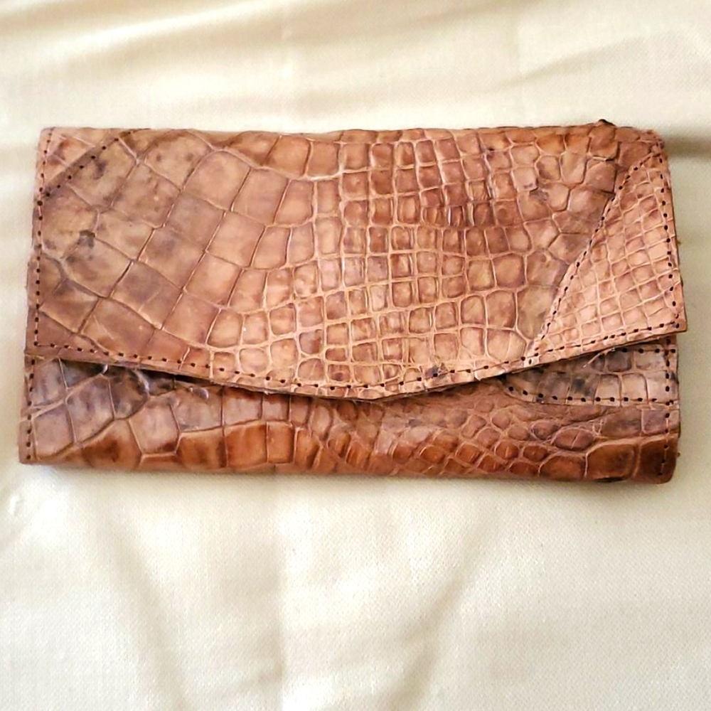 Original rare color crocodile clutch